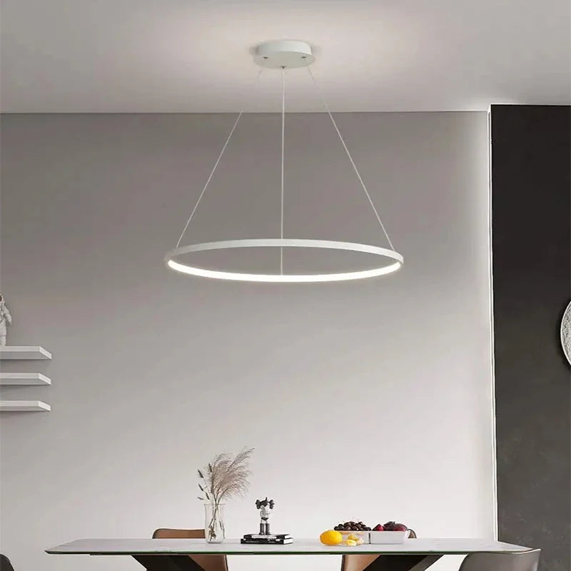 Modern Kerek LED Függesztő Lámpa – Fekete és Fehér Minimalista