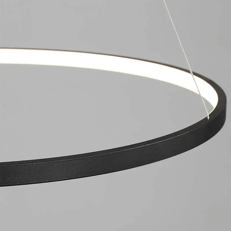 Modern Kerek LED Függesztő Lámpa – Fekete és Fehér Minimalista