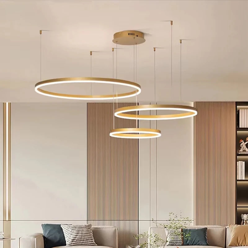 Modern LED Gyűrű Csillár – Arany vagy Fekete, Állítható Magasság