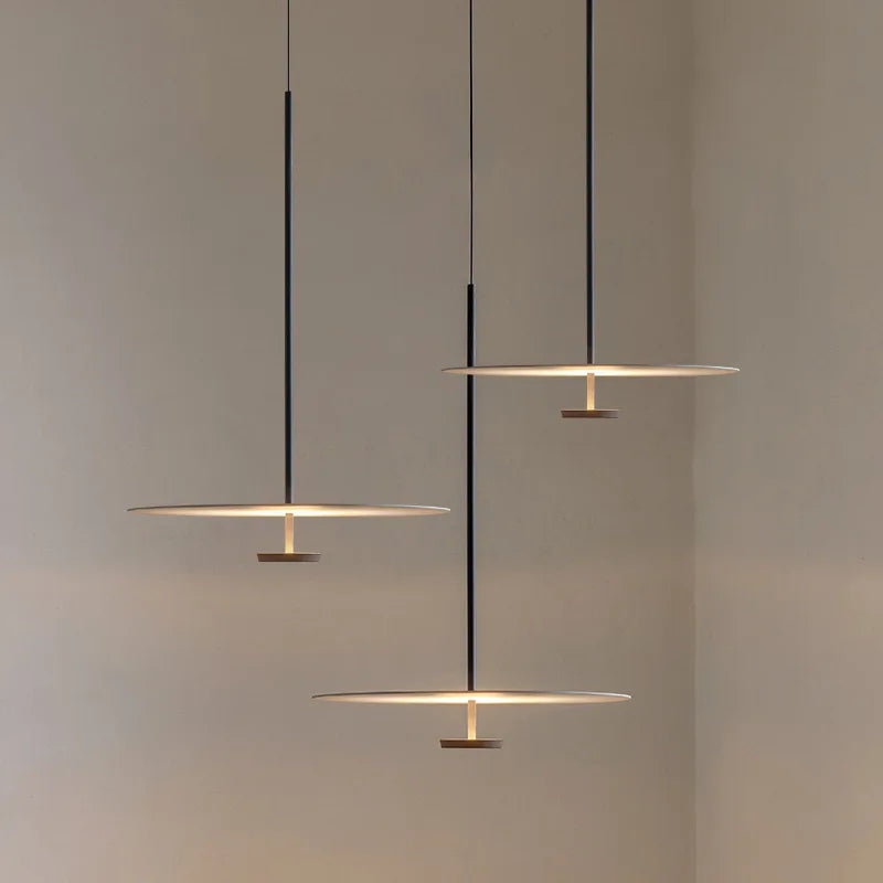 Modern Fém Függőlámpa – Minimalista LED Lámpa Nappaliba és Étkezőbe