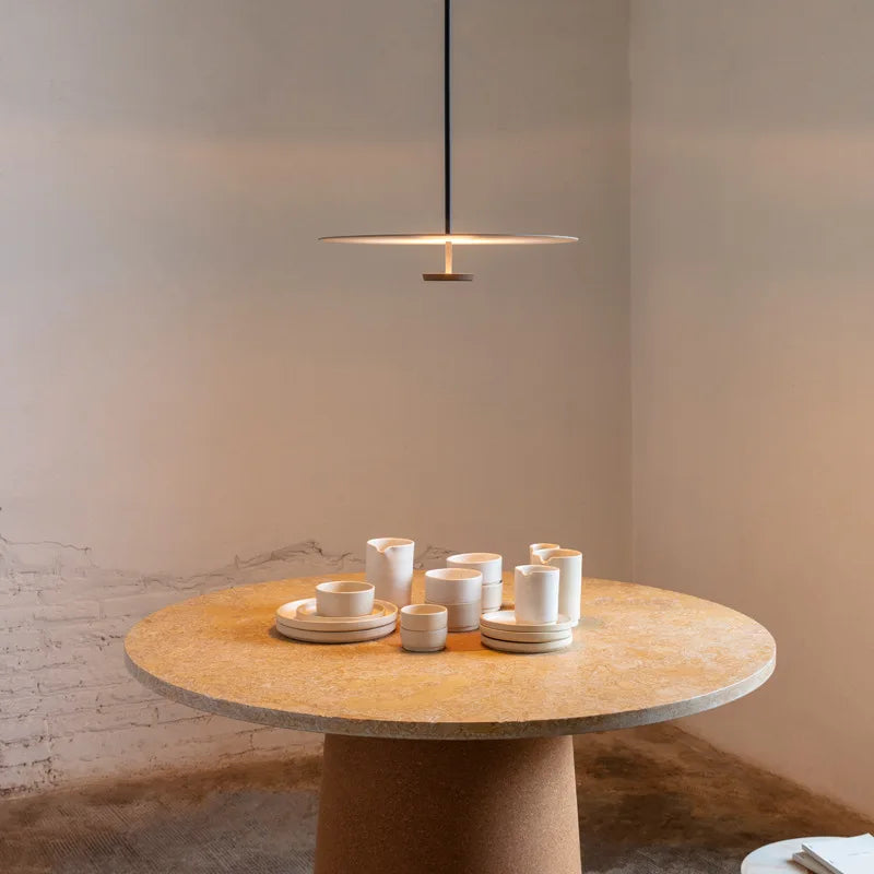 Modern Fém Függőlámpa – Minimalista LED Lámpa Nappaliba és Étkezőbe