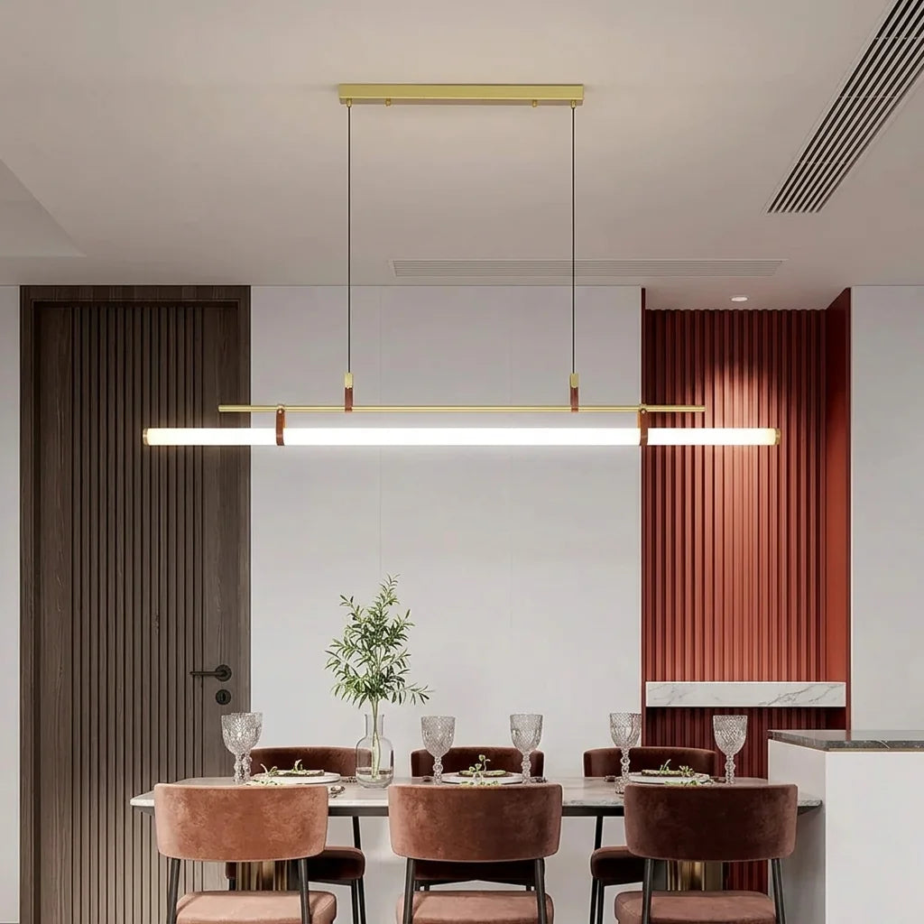 Arany LED cső függőlámpa elegáns étkezőben