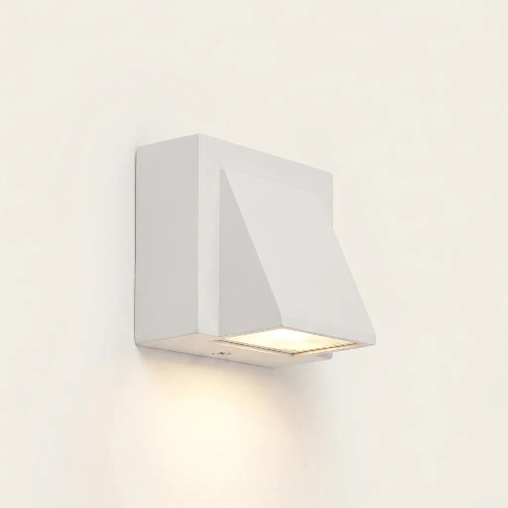 Fehér facettás kültéri LED fali lámpa, 5 W