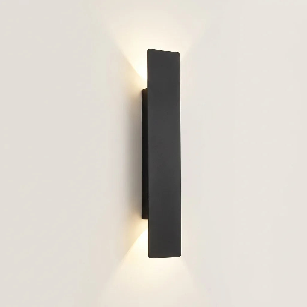 Nagy, 41 cm-es fekete LED lap fali lámpa, világítva