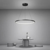 Fekete LED gyűrű csillár modern étkezőben