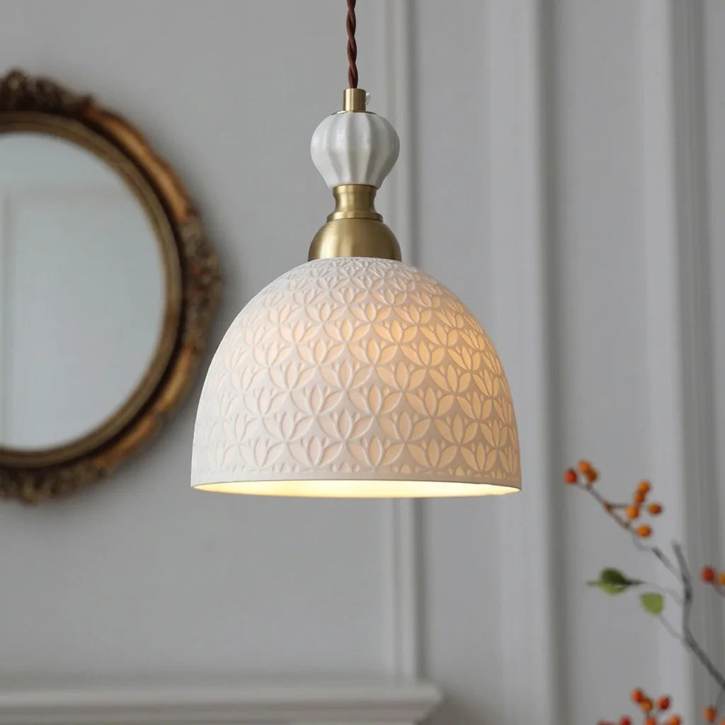 Világító porcelán függőlámpa francia stílusú falnál